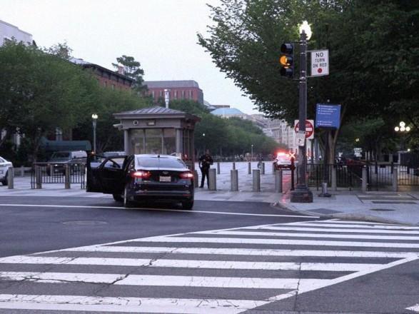 Белый дом, стрельба