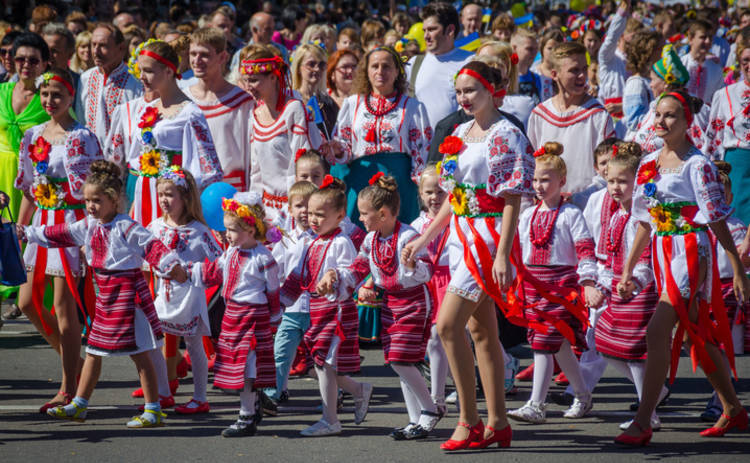 В Украине отмечают День вышиванки
