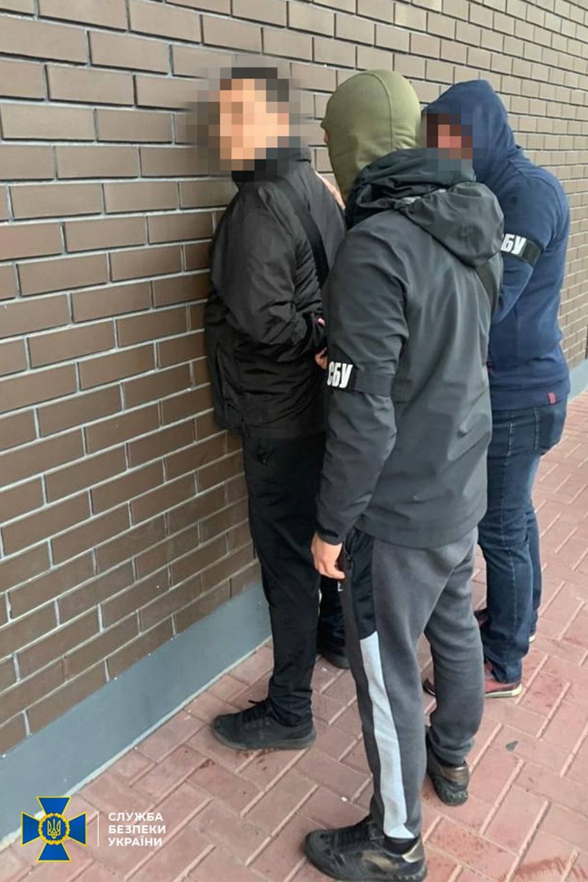 СБУ заблокировала каналы нелегального выезда за границу украинцев призывного возраста