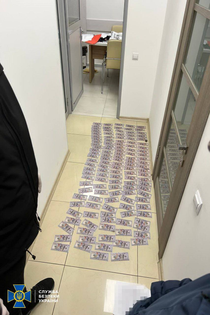 СБУ заблокировала каналы нелегального выезда за границу украинцев призывного возраста