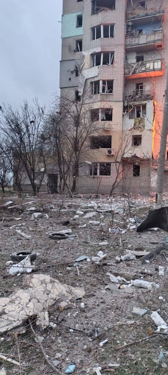 В Купянске российский КАБ попал в многоэтажку