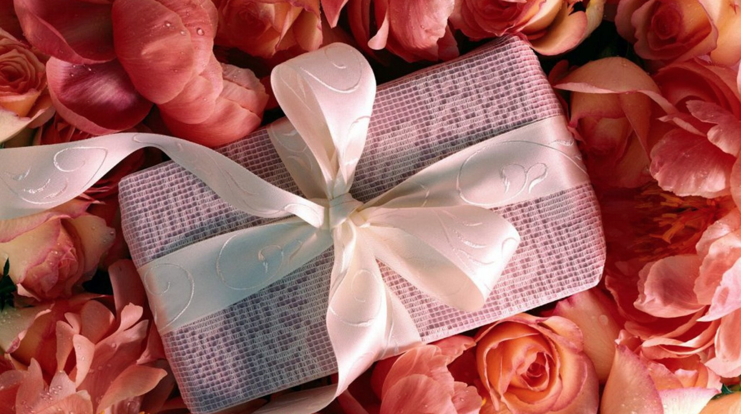 подарунки на день народження