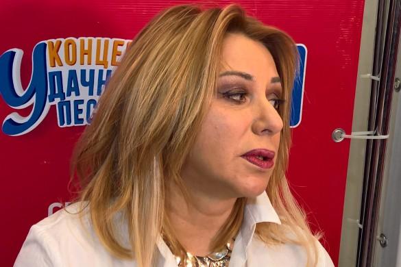 Алена Апина