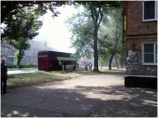 в Макеевке сгорел автобус "Горловка - Ростов"