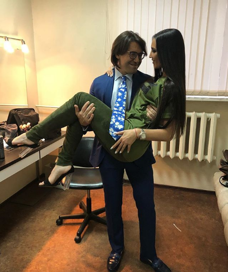 БУЗОВА_мАЛАХОВ