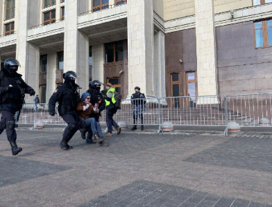 протест