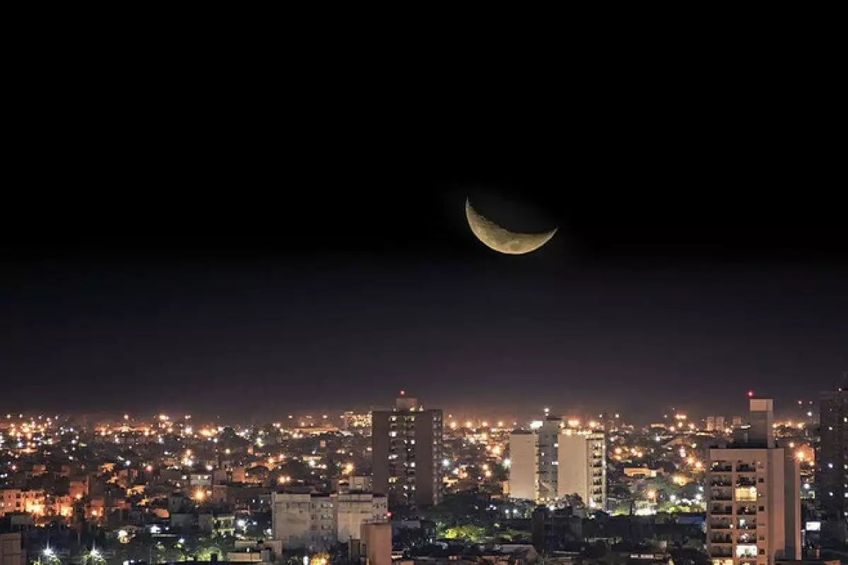 Новолуние 6 октября: как загадать желание и что нельзя делать