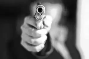 Ночная стрельба возле школы в Кременчуге: ранены три человека