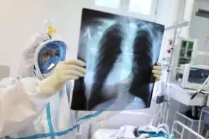Коронавирус атакует: В Украине за сутки количество выявленных больных COVID-19 увеличилось на 5397