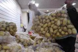 Донецк остался без картошки: свою не вырастили, украинскую не везут, - Савенко