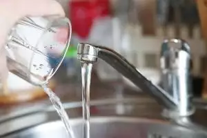 В Лисичанске анонсировали отключение воды под Новый год: склока ЛЭО и властей города продолжается