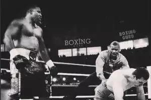 Боксер Шеннон Бриггс выложил фото нокаута Кличко